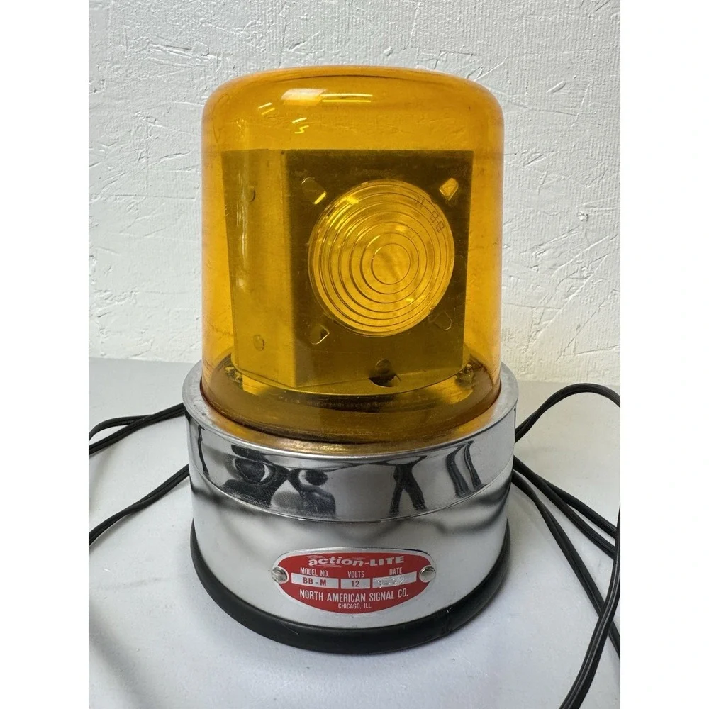 Vintage North American Signal Co. Action-LITE Revolving Amber Light Model BB - M